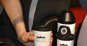 Fiat 500L inkluderar världens första espressomaskin för bilen Fiat 500L, Lavazza