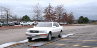 Bose stötdämpningsteknik tar bort gungning och skadliga stötar Bose suspension