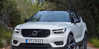 Prognos: Världen kommer att ha 125 miljoner elbilar år 2030 Elbilen Volvo XC40 kommer 2019 - Pressfoto