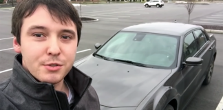 10 saker du kanske inte visste om Chrysler 300 Chrysler 300 - Foto: Born to Drive, YouTube-kanal